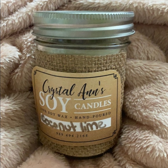 Hand poured soybean candles 12 oz glass jar - Picture 2 of 3